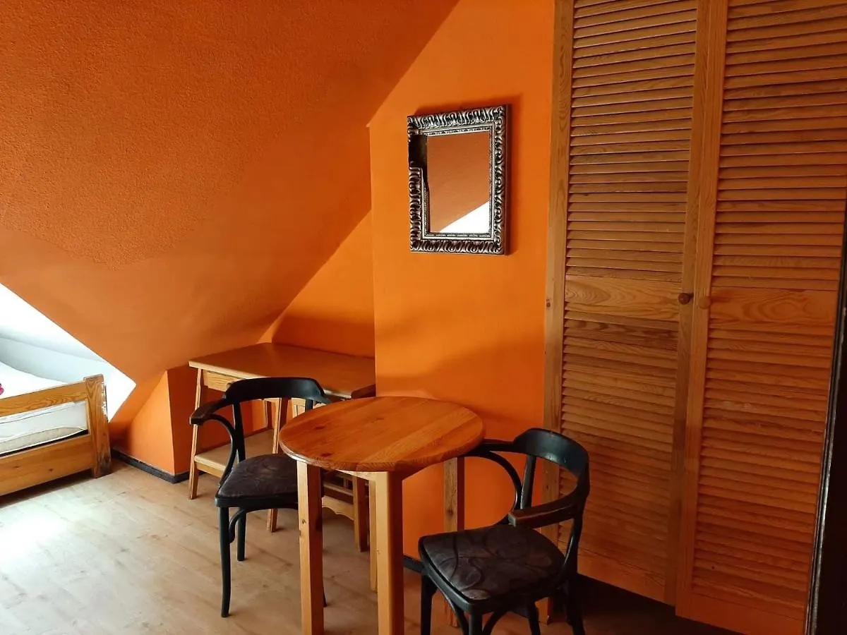 Uslugi Hotelarskie Karpacz 2*,