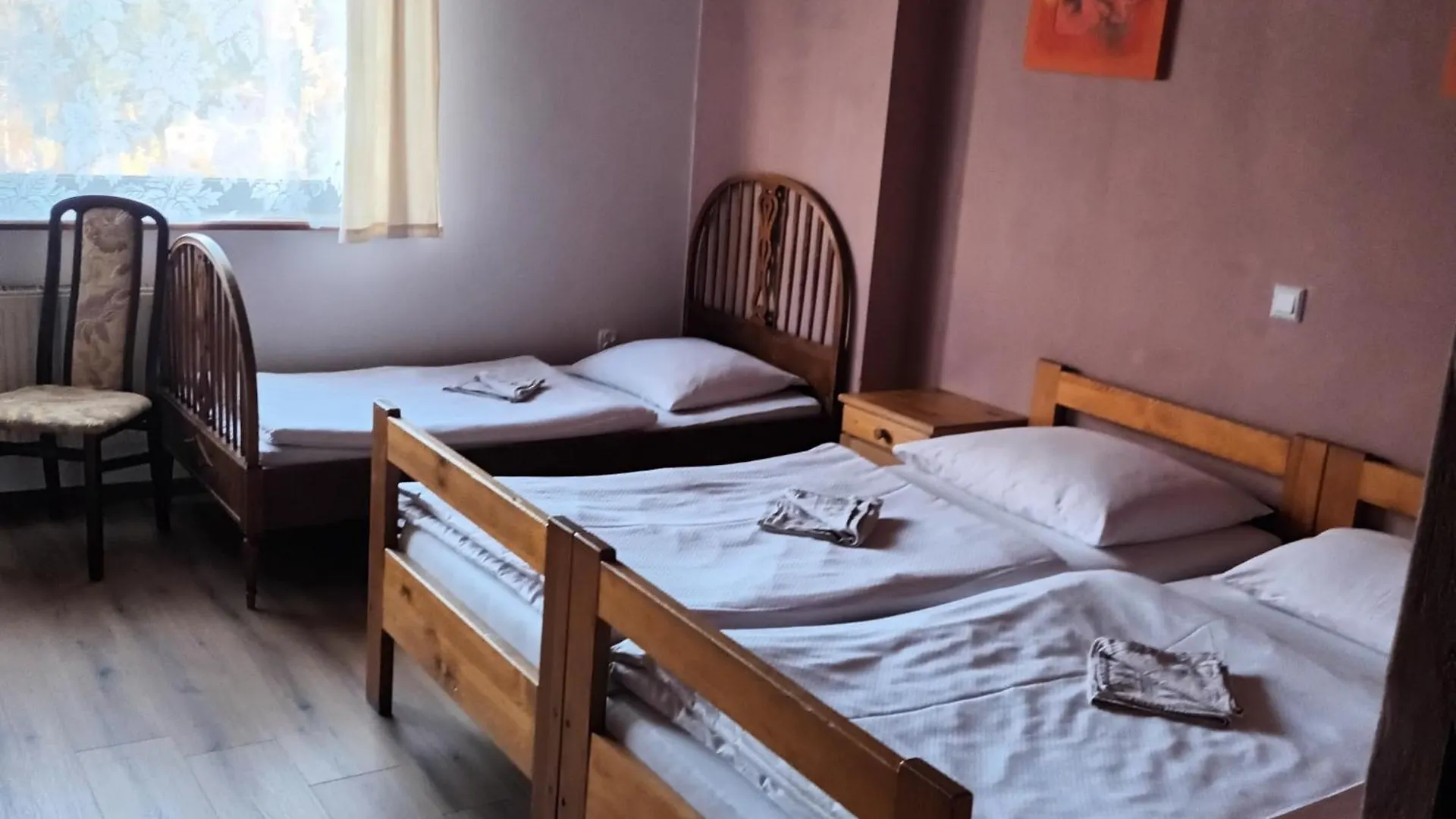 Uslugi Hotelarskie Karpacz 2*,