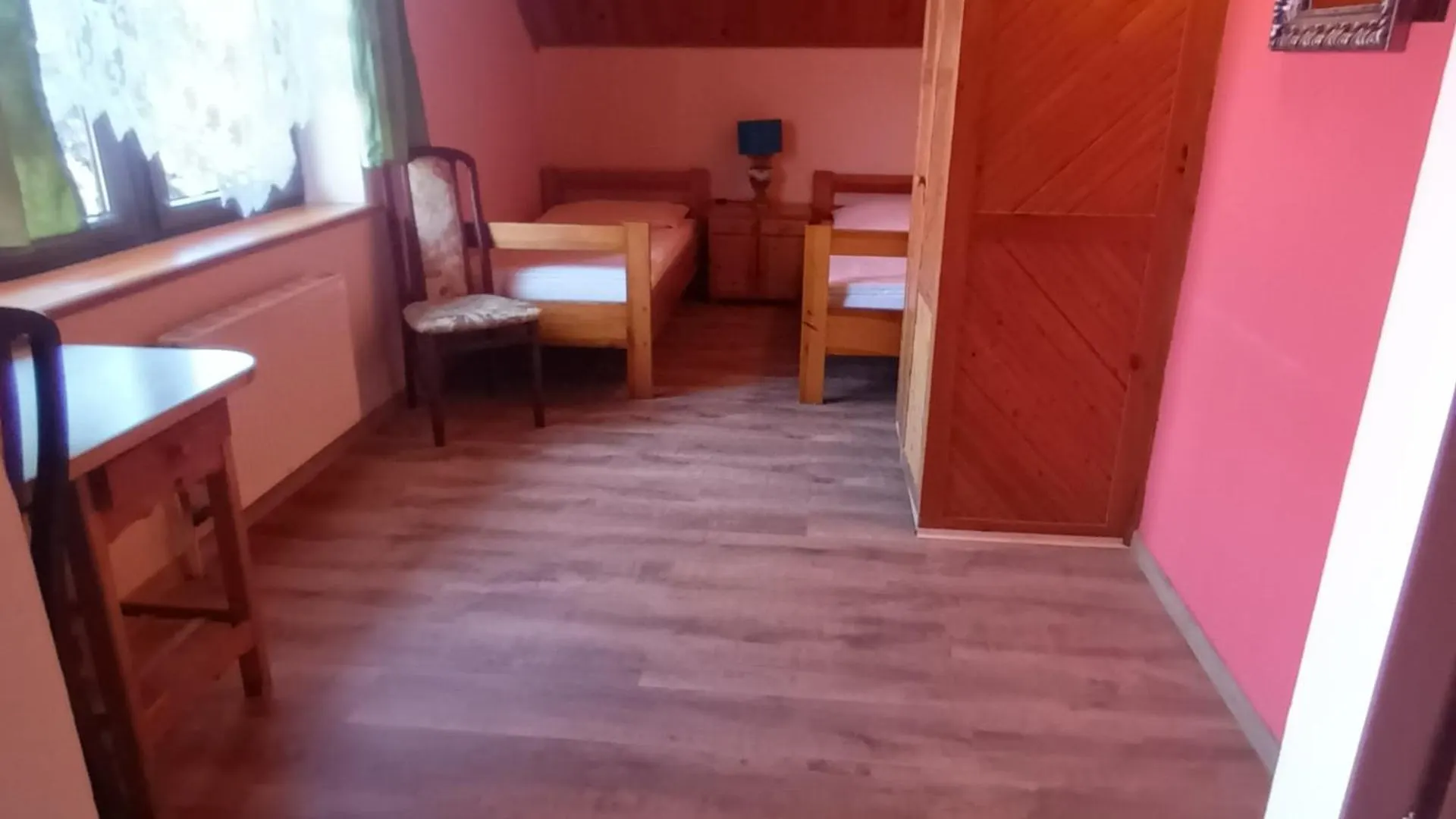 Uslugi Hotelarskie Karpacz 2*,