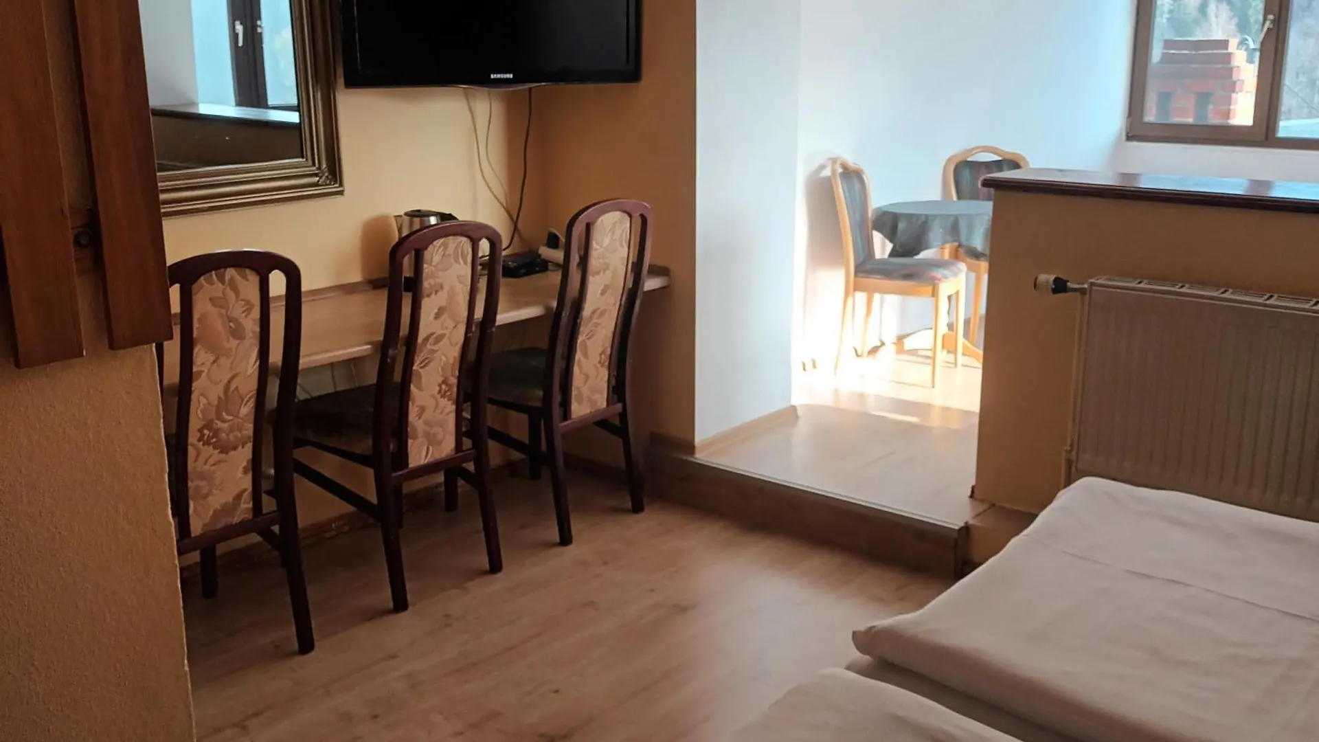 Uslugi Hotelarskie Karpacz 2*,  Poland